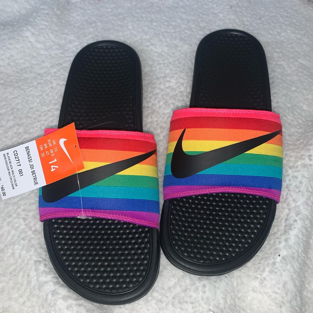 Nike slides